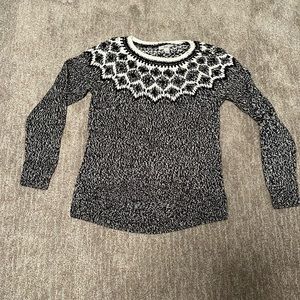 Women’s Bass sweater size L